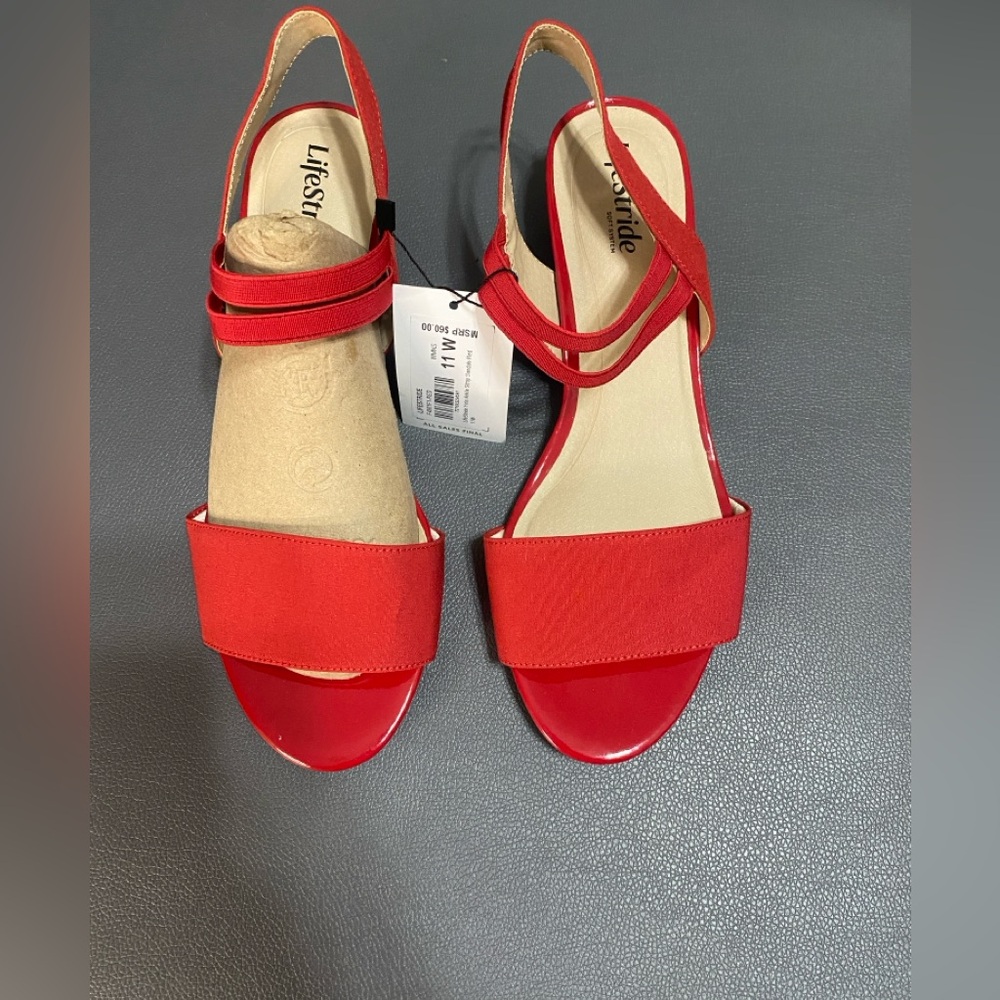 NWT LIFE STRIDE Yolo Wedge Sandal - Picture 5 of 5
